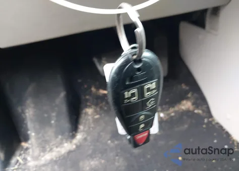 2016 Chrysler Town & Country Touring from USA, damaged, VIN 2C4RC1BGXGR188105